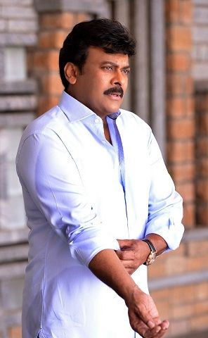 mega star chiranjeevi,ram chran,chiru 151 movie,producer ram charan,director surender reddy,allu aravind  మెగా కమిట్మెంట్ అదిరింది..!